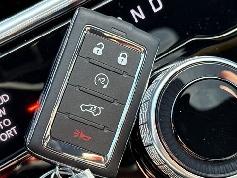 New 2026 Jeep Grand Cherokee Limited Reserve AWD/4WD image 38