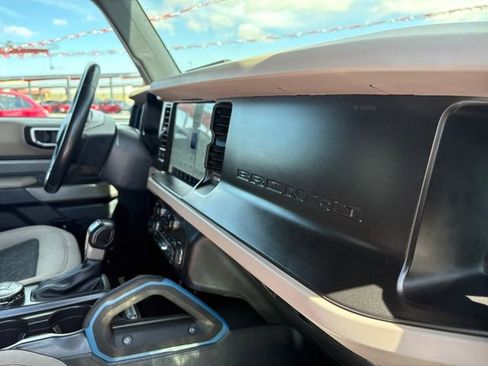 Used 2023 Ford Bronco Wildtrak AWD/4WD image 21