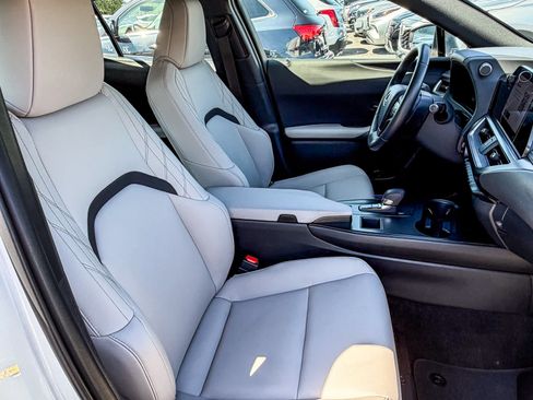 Used 2025 Lexus UX 300h FWD w/ Accessory Package (Z2) image 15