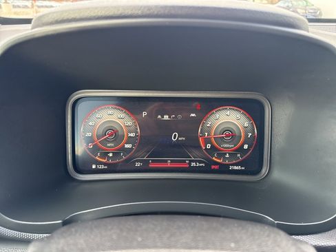 Used 2023 Hyundai Kona Limited image 16