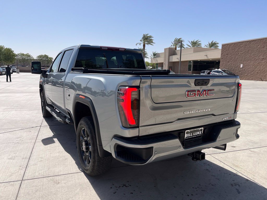 Used 2026 GMC Sierra 2500 AT4 AWD/4WD image 7