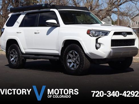 Used 2017 Toyota 4Runner TRD Off-Road image 1