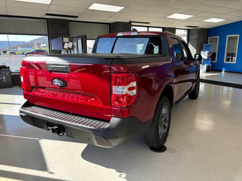 New 2025 Ford Maverick XLT w/ Equipment Group 301A image 4