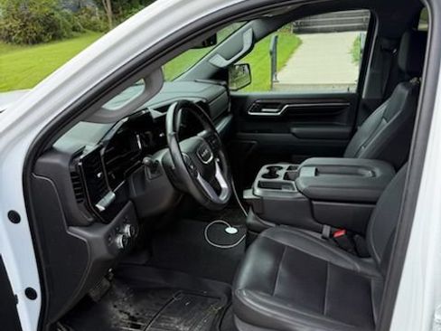 Used 2022 GMC Sierra 1500 SLT AWD/4WD image 6