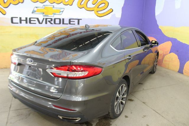 Used 2019 Ford Fusion SE AWD/4WD image 5