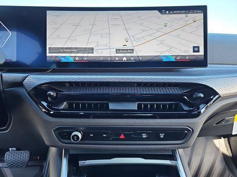 New 2025 BMW 330i xDrive Sedan w/ M Sport Package image 23