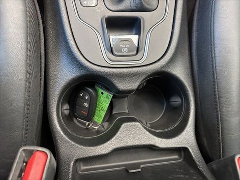 Used 2021 Jeep Cherokee Latitude Lux image 25