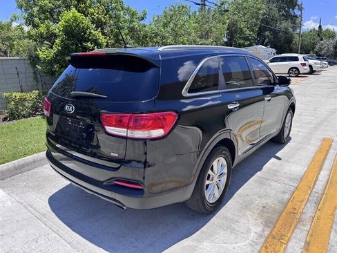 Used 2016 Kia Sorento AWD image 5