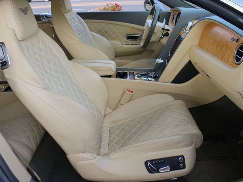 Used 2016 Bentley Continental GT AWD/4WD image 19