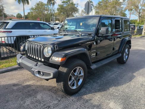 Used 2019 Jeep Wrangler Unlimited Sahara image 10