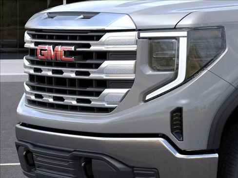 New 2025 GMC Sierra 1500 SLE AWD/4WD image 16