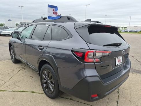 Certified 2025 Subaru Outback Onyx Edition AWD/4WD image 9
