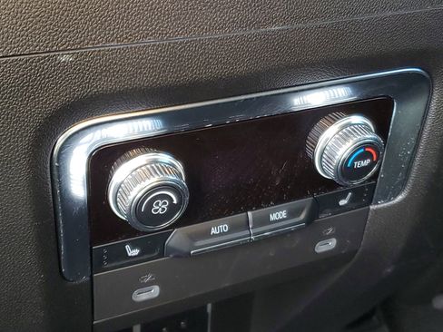 Used 2024 GMC Yukon AT4 w/ Technology Package image 14