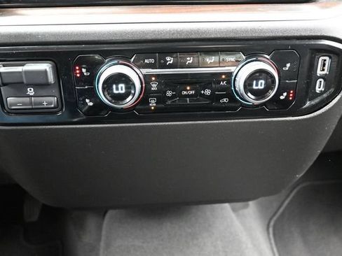 Used 2025 GMC Sierra 1500 SLT AWD/4WD image 43