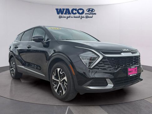 Used 2024 Kia Sportage EX image 2