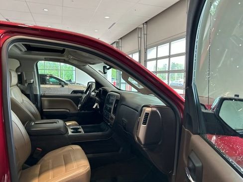 Used 2018 GMC Sierra 1500 Denali w/ Denali Ultimate Package AWD/4WD image 17
