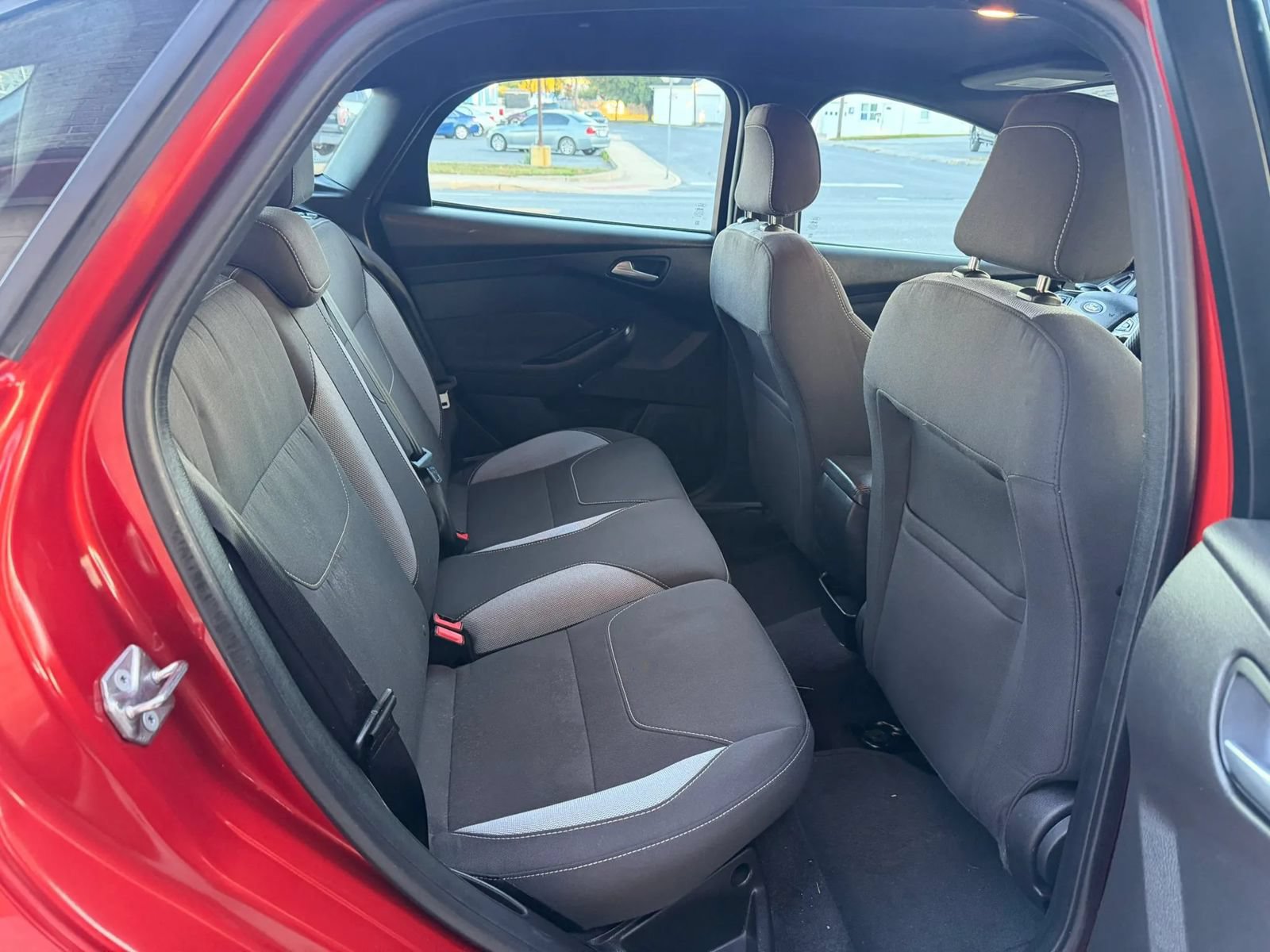 Used 2018 Ford Focus ST FWD image 18