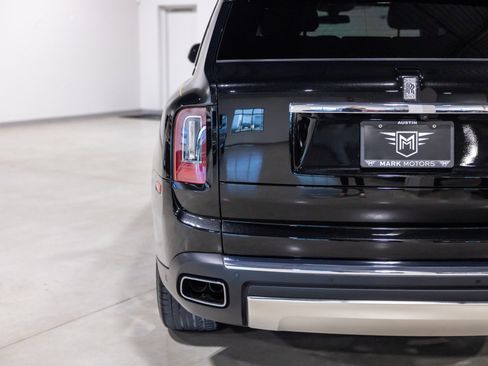 Used 2022 Rolls-Royce Cullinan AWD/4WD image 8