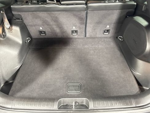 Used 2019 Jeep Cherokee Limited AWD/4WD image 27