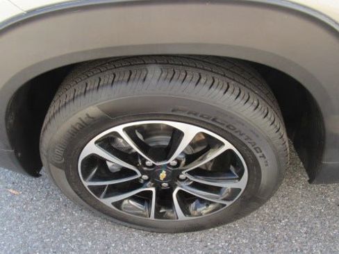 Certified 2025 Chevrolet TrailBlazer LT image 5