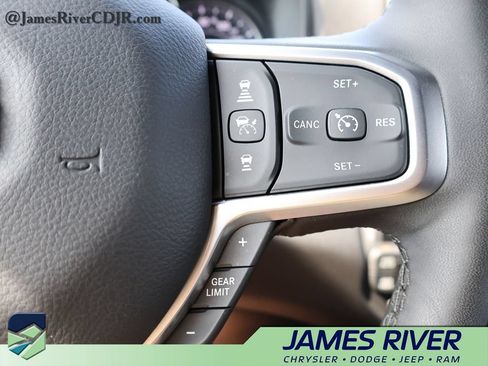 Used 2025 RAM 1500 Big Horn AWD/4WD image 27