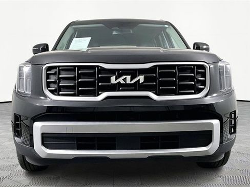 Certified 2024 Kia Telluride S w/ S Sunroof Package image 2