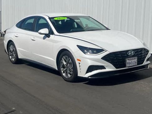 Used 2022 Hyundai Sonata SEL w/ Preferred Accessory Package image 8