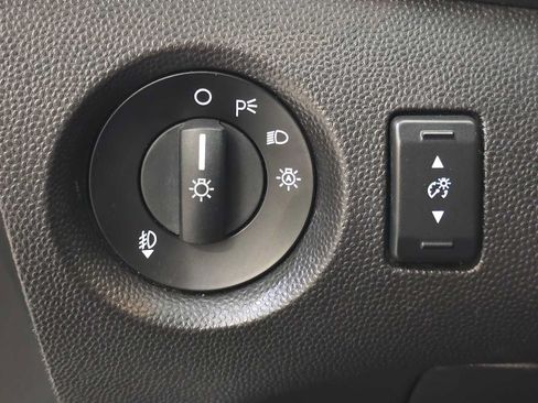 Used 2014 Ford Fiesta Titanium FWD image 18