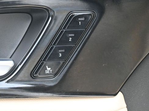 Used 2023 Acura MDX SH-AWD image 5