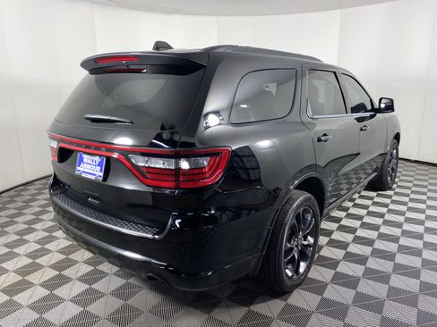 Used 2023 Dodge Durango SXT w/ SXT Blacktop Group AWD/4WD image 7