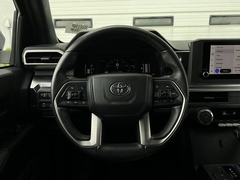 Used 2025 Toyota 4Runner SR5 image 31