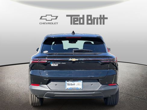 New 2026 Chevrolet Equinox EV LT image 5