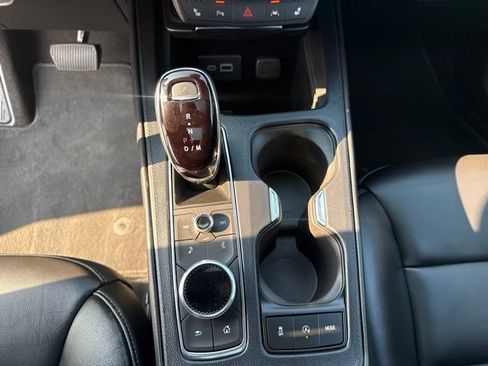 Used 2023 Cadillac XT4 Premium Luxury w/ Technology Package AWD/4WD image 18