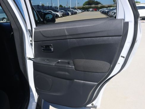 Used 2024 Mitsubishi Outlander Sport AWD image 15