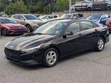 Used 2023 Hyundai Elantra SE image 3