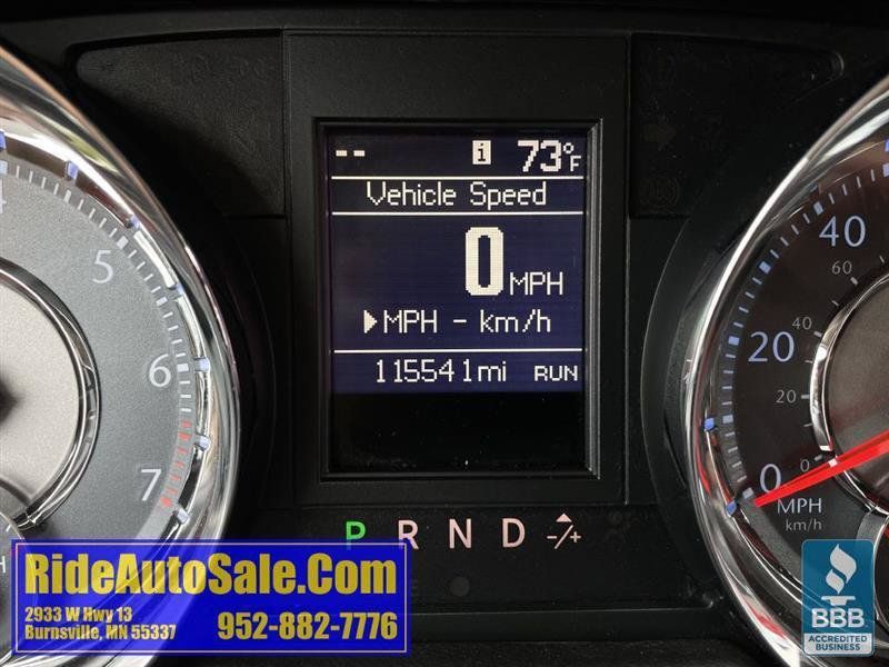 Used 2013 Chrysler Town & Country Touring-L w/ Driver Convenience Group FWD image 17