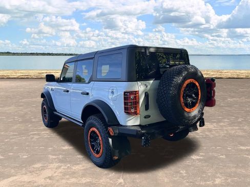 Used 2022 Ford Bronco Badlands w/ Sasquatch Package AWD/4WD image 7