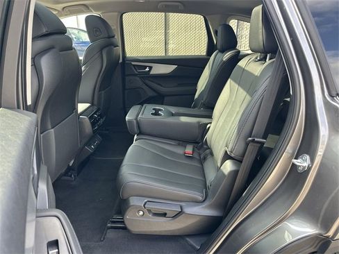 Used 2025 Acura MDX SH-AWD image 25