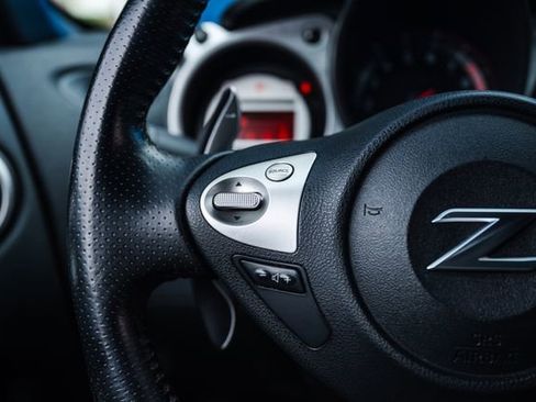 Used 2009 Nissan 370Z Coupe image 52