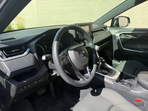 Used 2022 Toyota RAV4 SE w/ Convenience Package AWD/4WD image 20
