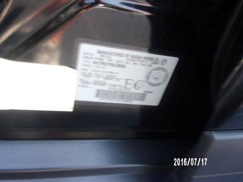 Used 2021 Nissan Kicks SV FWD image 17