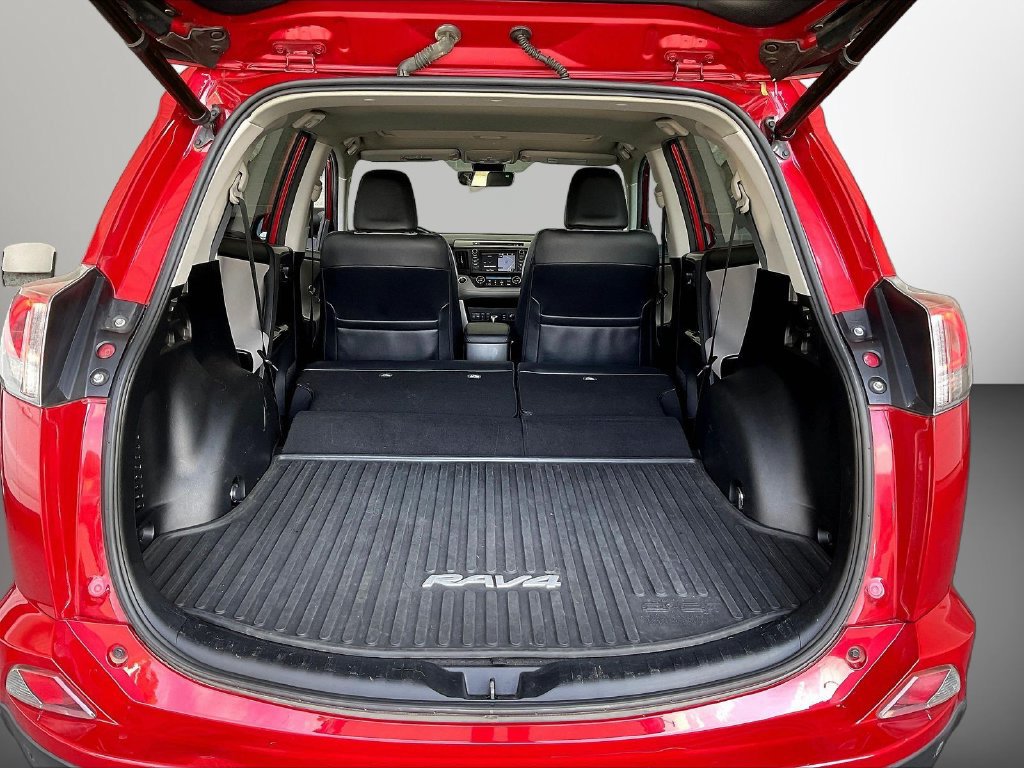 Used 2017 Toyota RAV4 Limited AWD/4WD image 8