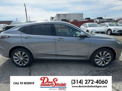 New 2026 Buick Envista Avenir FWD image 9