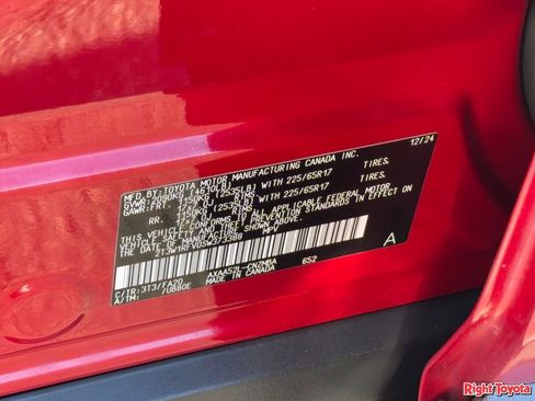 Certified 2025 Toyota RAV4 XLE FWD image 31