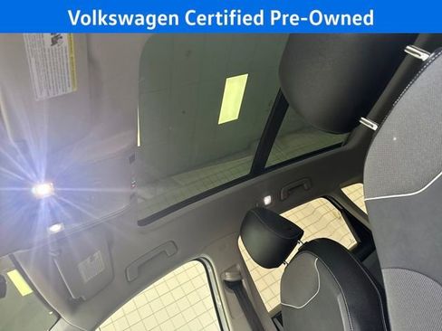 Certified 2023 Volkswagen Taos SE image 33