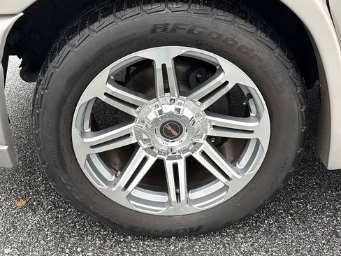 Used 2020 GMC Savana 2500 Extended w/ Enhanced Convenience Package image 34