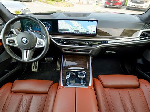 Used 2024 BMW X7 M60i w/ Executive Package AWD/4WD image 43