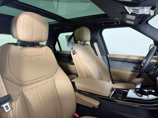 New 2027 Land Rover Range Rover Sport SE AWD/4WD image 20