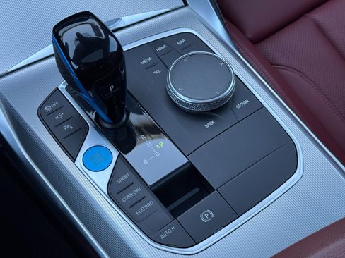 Used 2022 BMW i4 eDrive40 w/ M Sport Package image 35