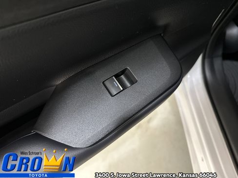 New 2026 Toyota Prius Plug-In Hybrid image 25